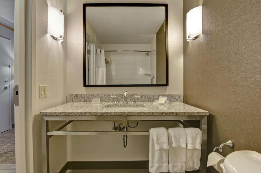 Hilton Garden Inn Appleton/Kimberly Esterno foto